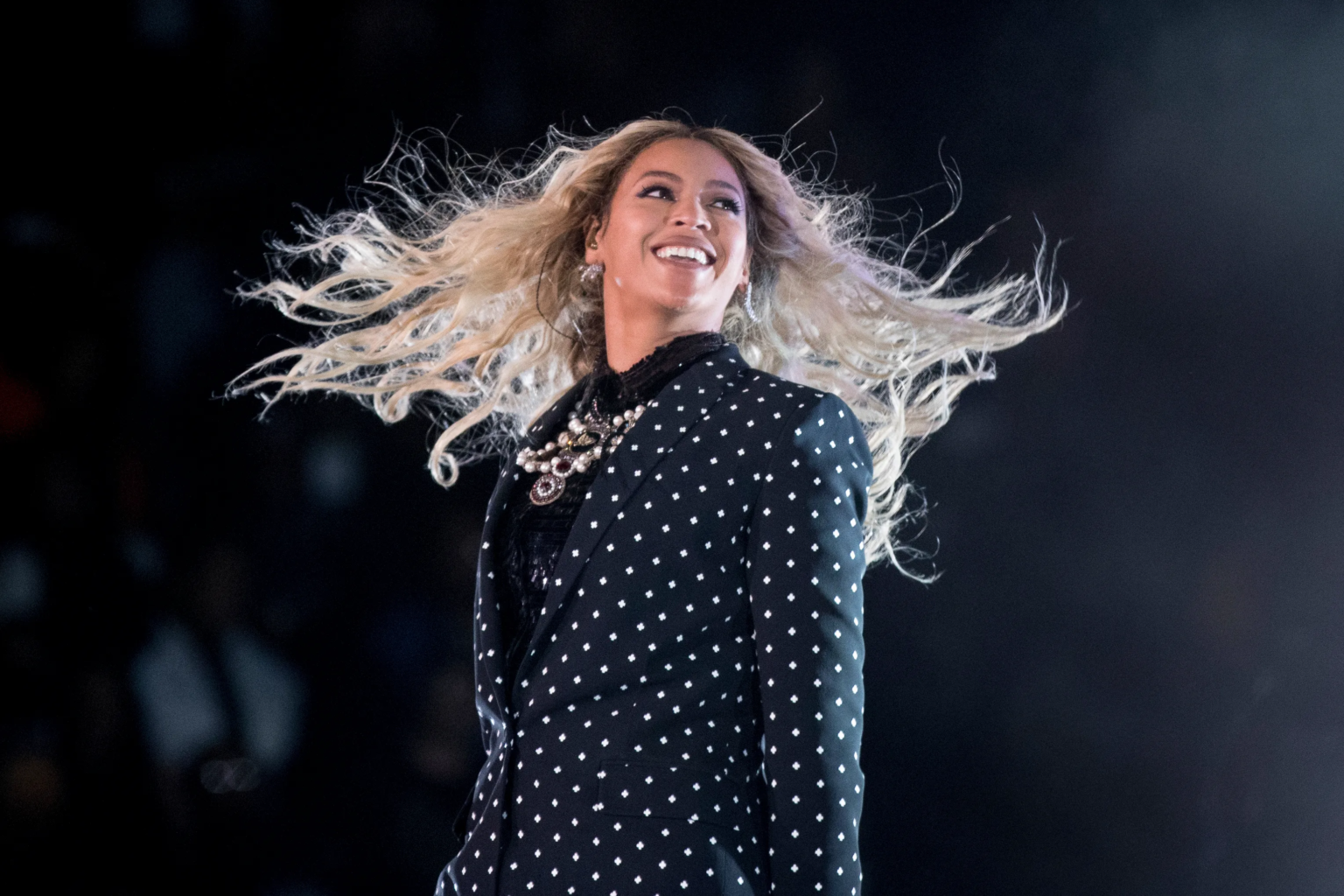 Beyoncé earns her first U.K. No. 1 in 14 years with her country-infused hit "Texas Hold 'Em,"