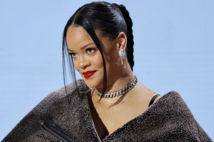 Rihanna made a spectacular comeback to the stage at Anant Ambani and Radhika Merchant's pre-wedding event.